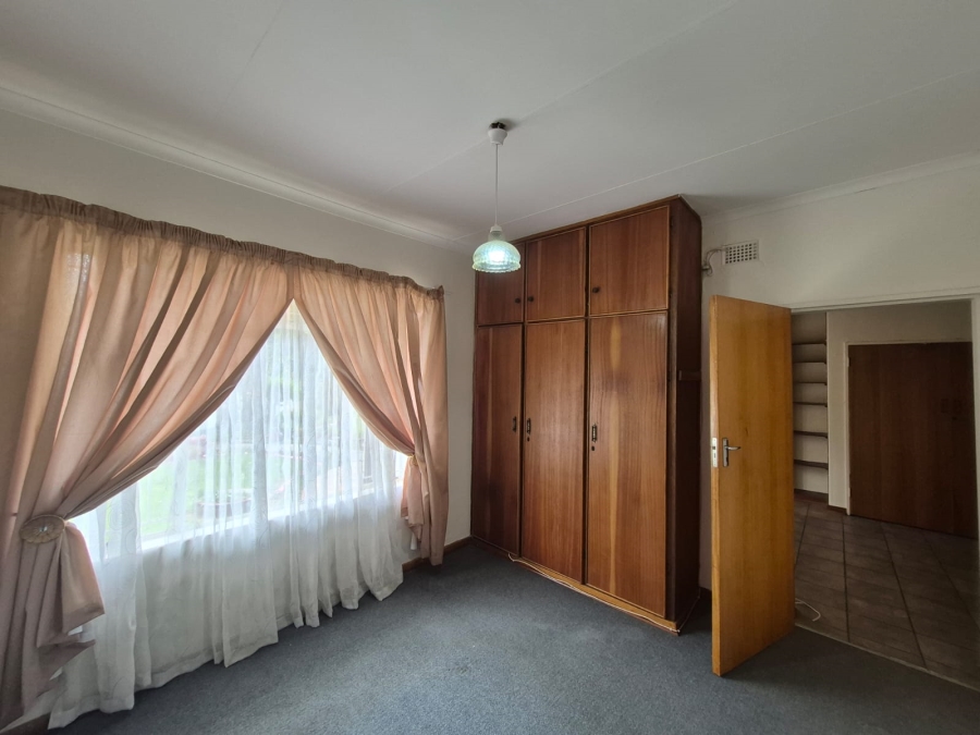 5 Bedroom Property for Sale in Vredefort Free State